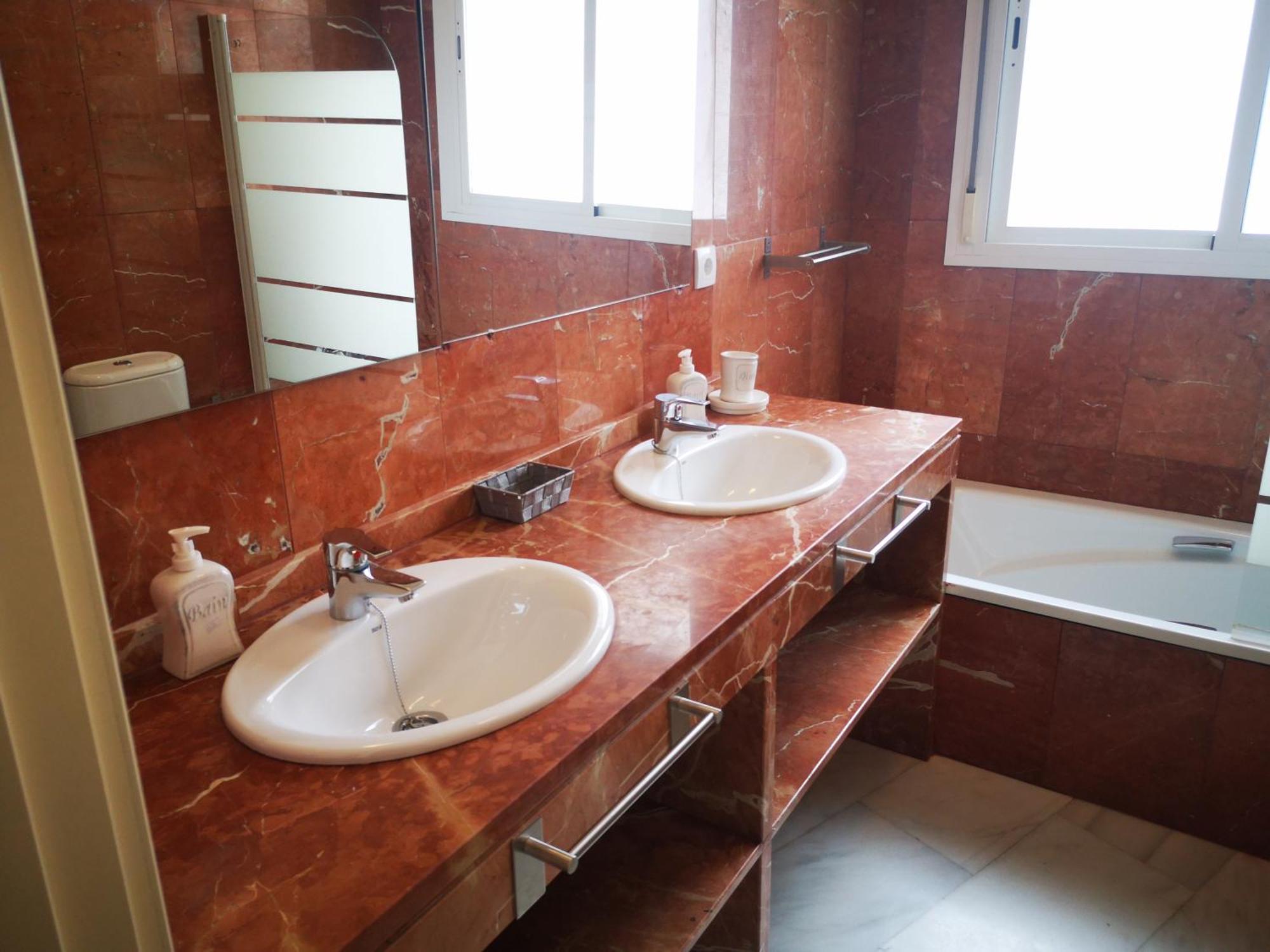 Charming Bright Apartment With Balconies On Cuesta Del Rosario Sevilla Exteriér fotografie